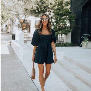 NWT Abercrombie puff romper PETITE